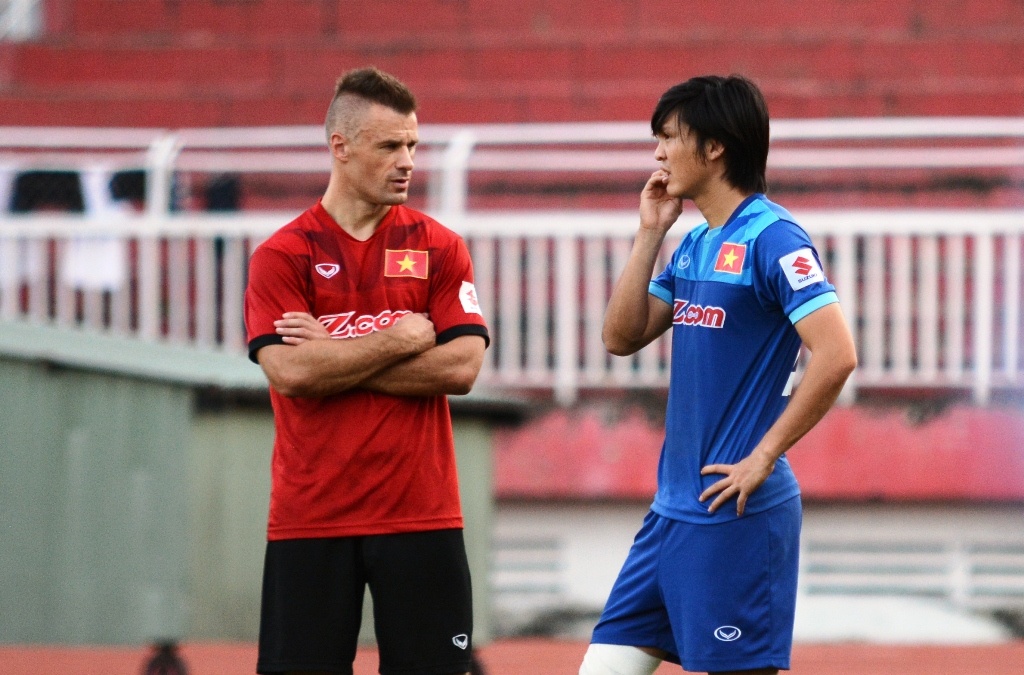 Tuyen Viet Nam len duong du AFF Cup anh 6