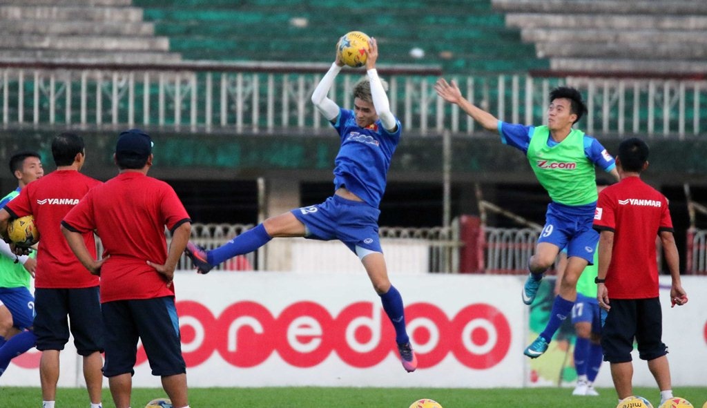 Tuyen Viet Nam tap tai Myanmar chieu 15/11 anh 3