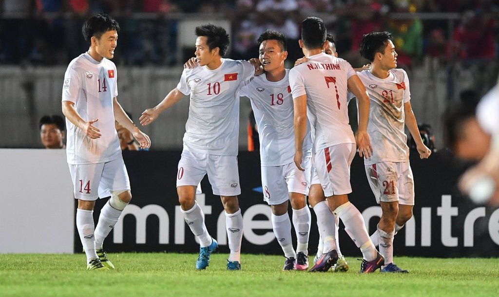 Cham diem doi tuyen Viet Nam: Diem sang Xuan Truong hinh anh