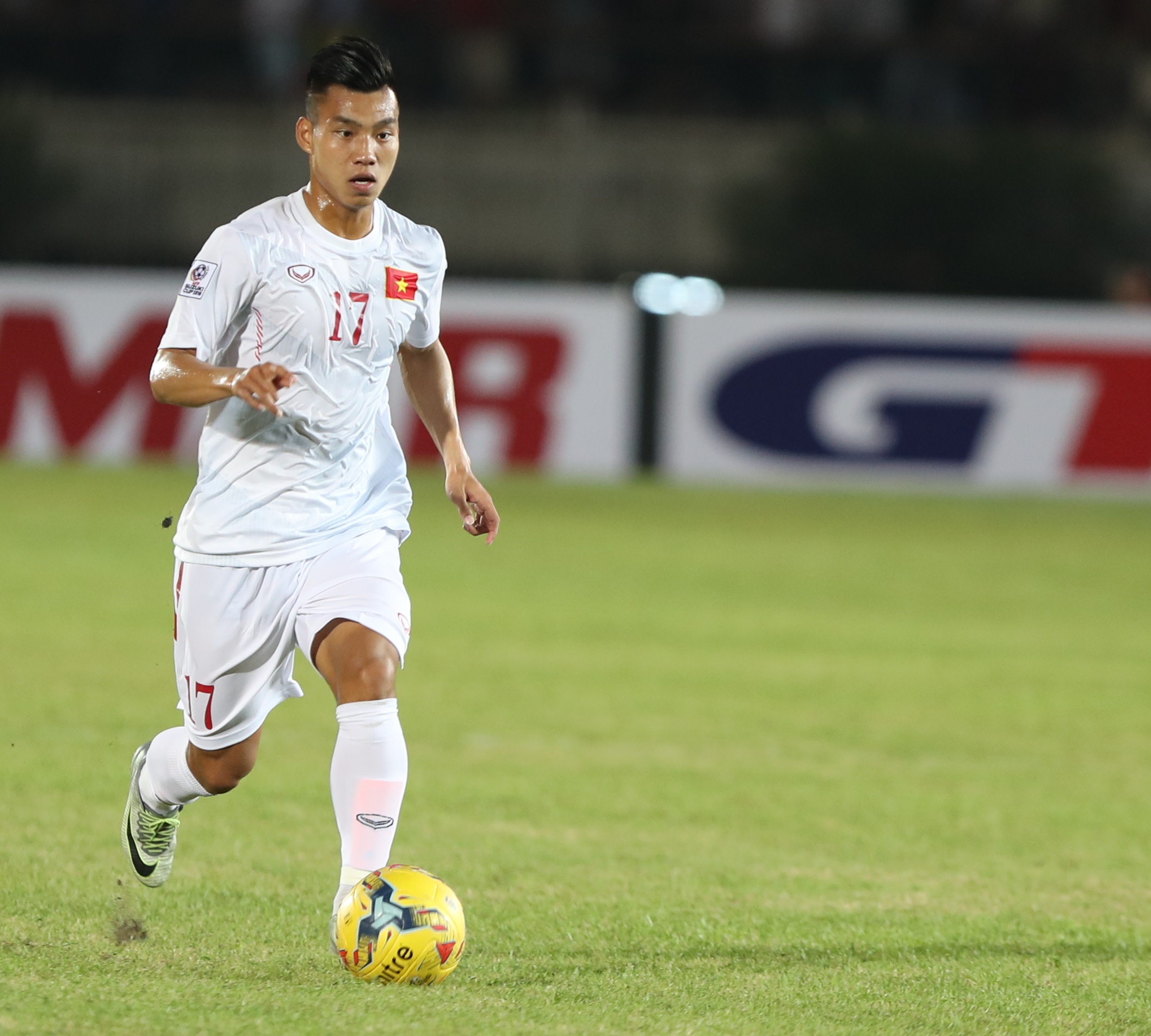 Cham diem tran Viet Nam vs Myanmar anh 6