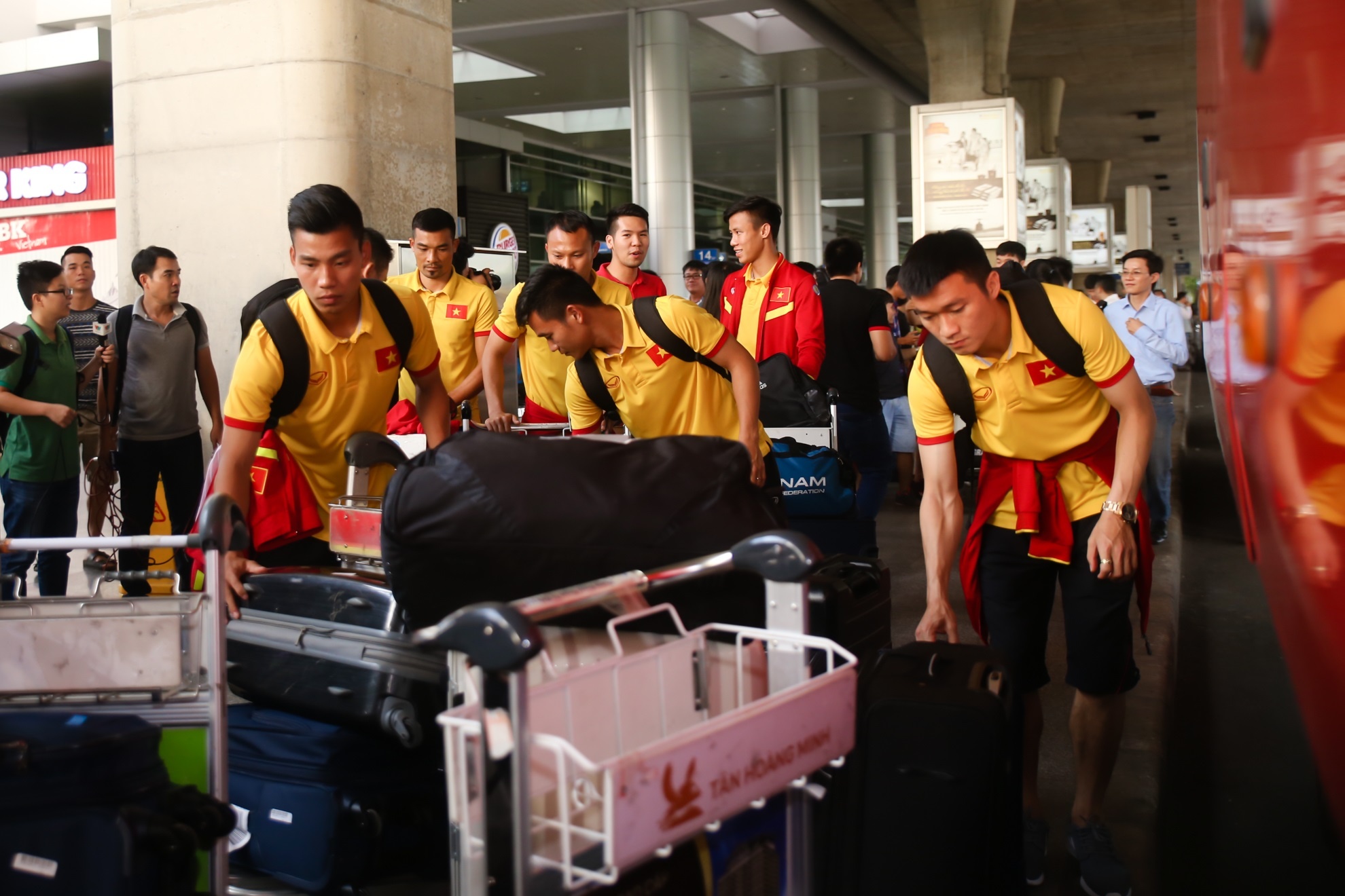 Tuyen Viet Nam ve nuoc chieu 27/11 anh 1