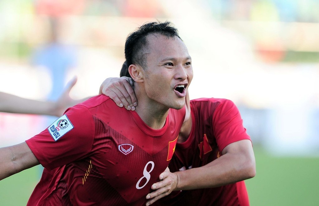 Viet Nam toan thua o ban ket AFF Cup sau khi dan dau bang hinh anh