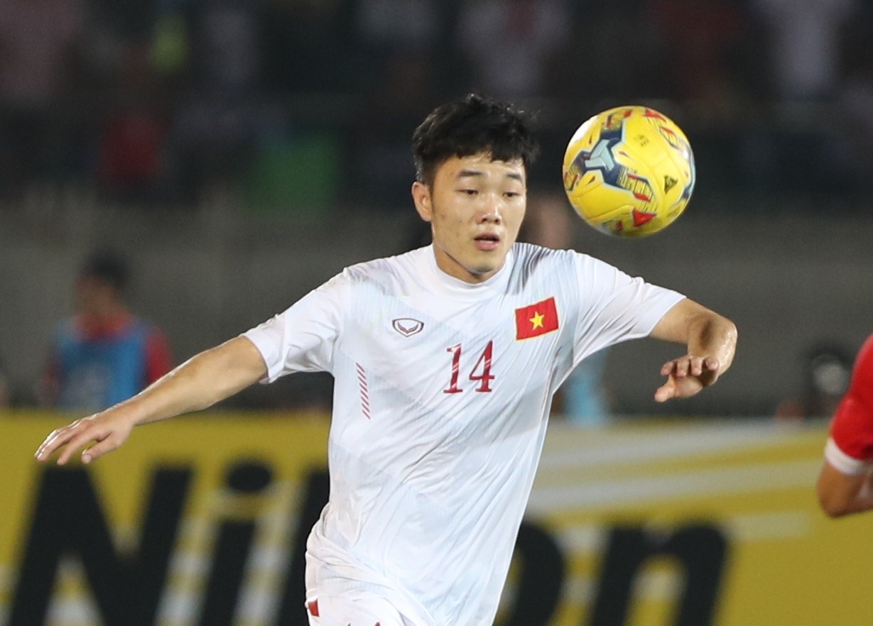 Xuan Truong duoc de cu bo sung Qua bong vang Viet Nam hinh anh