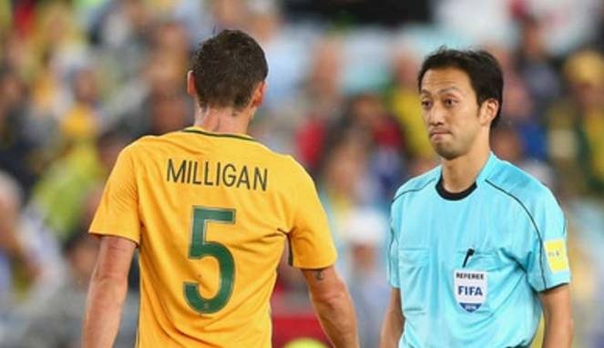 Vua the Nhat Ban dieu khien chung ket luot di AFF Cup hinh anh