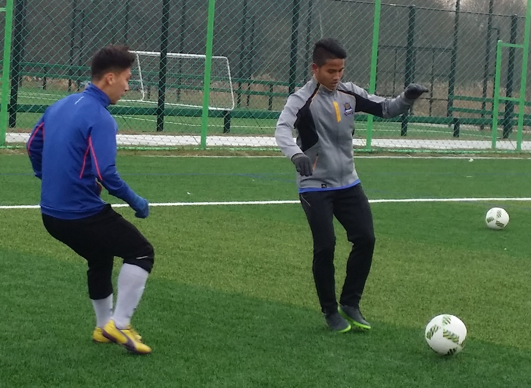 Đức Lương tập luyện tại Ansan Mugunghwa ảnh 1 Duc Luong tap luyen tai Ansan Mugunghwa anh 1