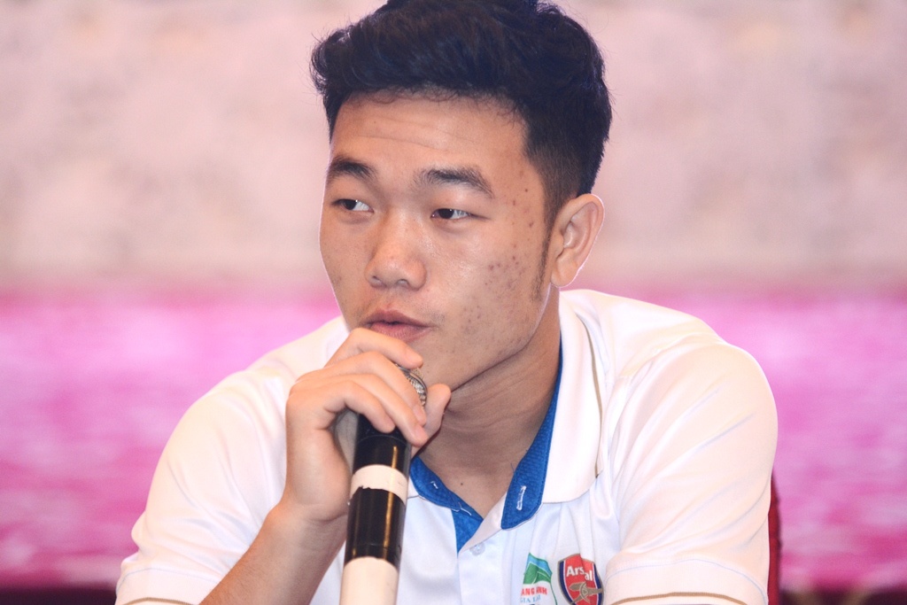 Xuan Truong: 'Kho nhat la choi on dinh trong tung tran dau' hinh anh