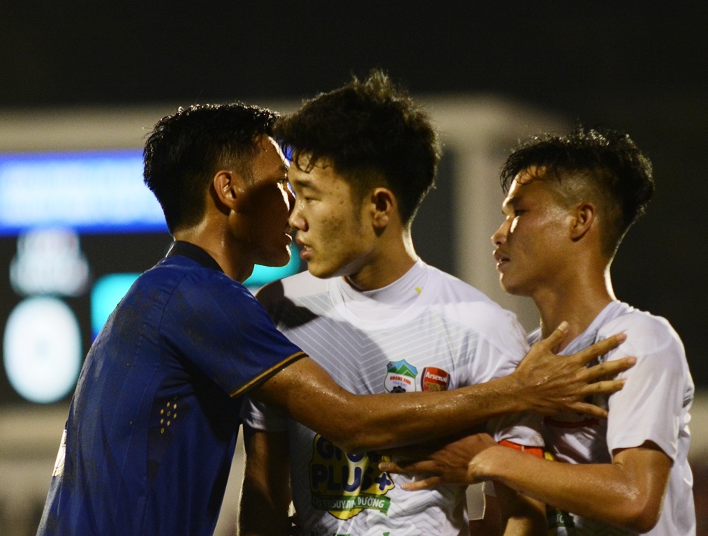 U21 HAGL thua U21 Thai Lan 0-1 anh 4