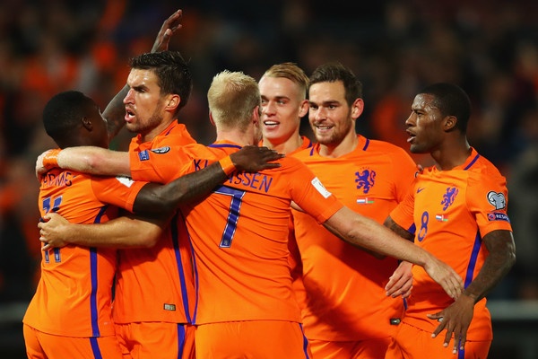 Thai Lan muon moi Ha Lan, Nhat Ban da giai tu hung hinh anh