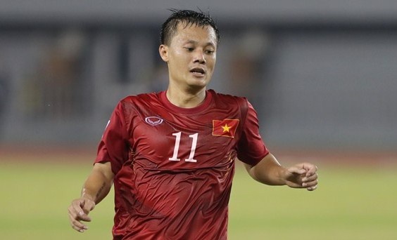 Bong da that the o cuoc bau chon VDV tieu bieu 2016 hinh anh