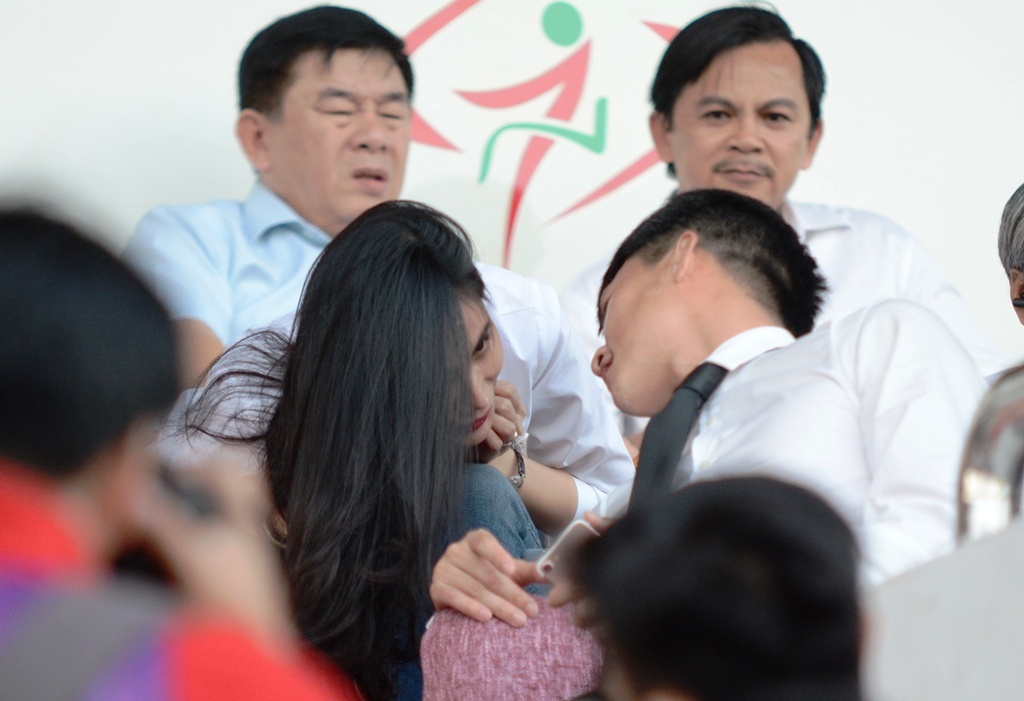 Cap vo chong Cong Vinh - Thuy Tien anh 7