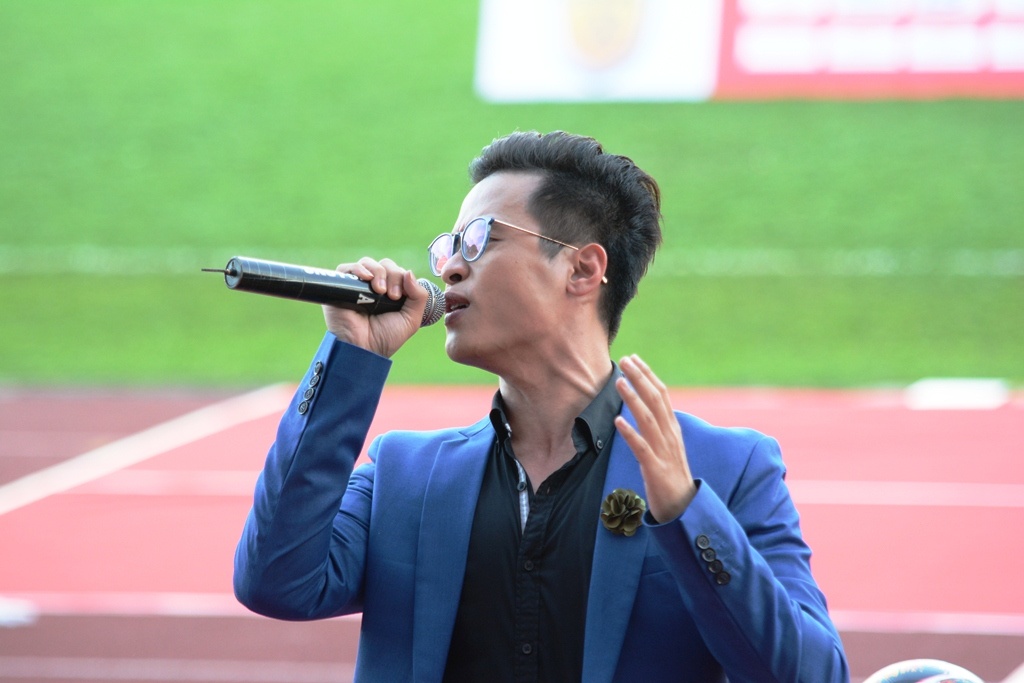 Cap vo chong Cong Vinh - Thuy Tien anh 8