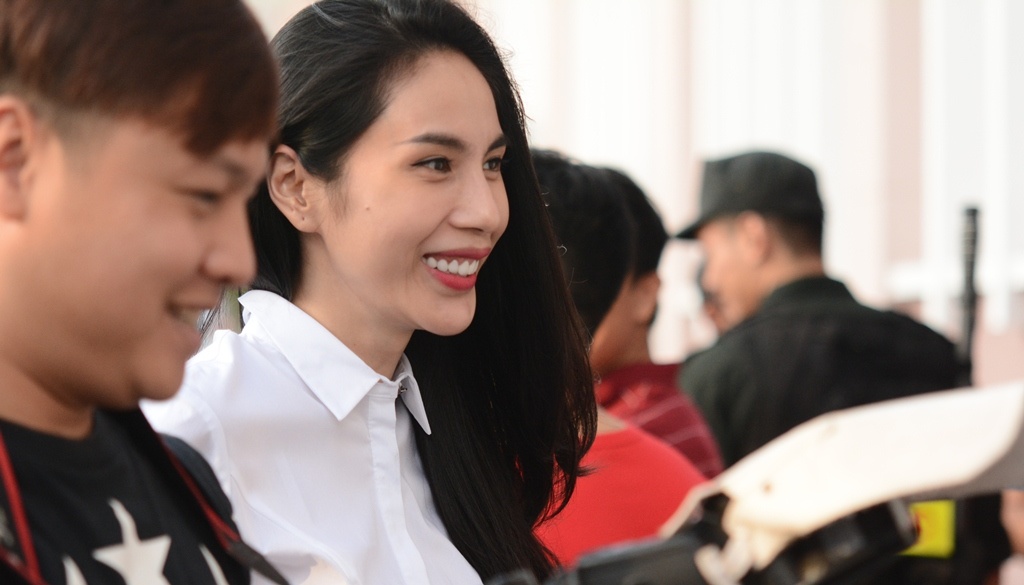 Cap vo chong Cong Vinh - Thuy Tien anh 2