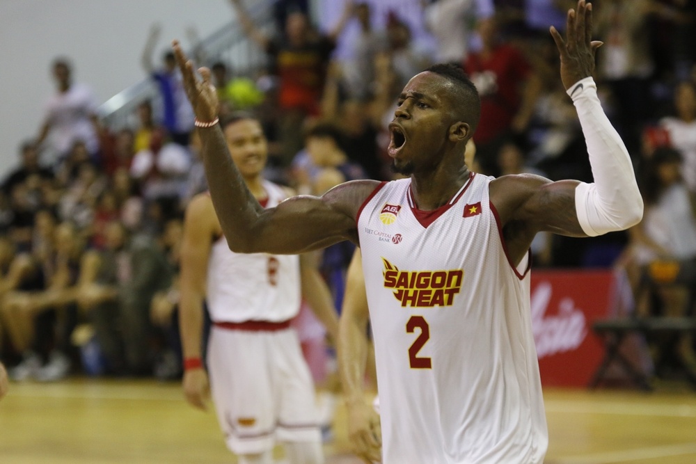Saigon Heat thang tran dau tien tai giai Dong Nam A hinh anh