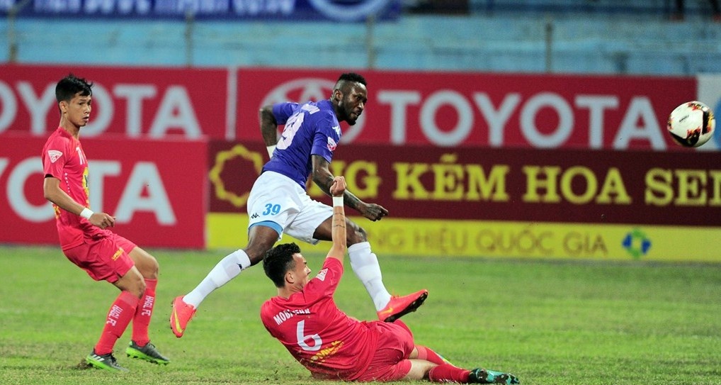 Video HAGL thua tran thu 3 lien tiep tai V.League hinh anh