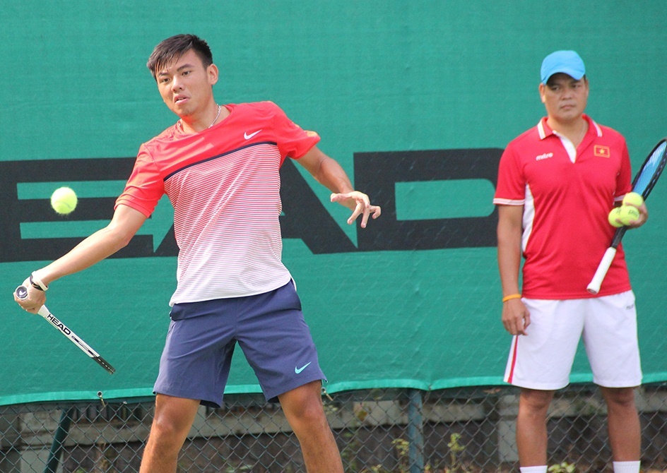 Tuyen quan vot Viet Nam hao huc chuan bi cho Davis Cup hinh anh