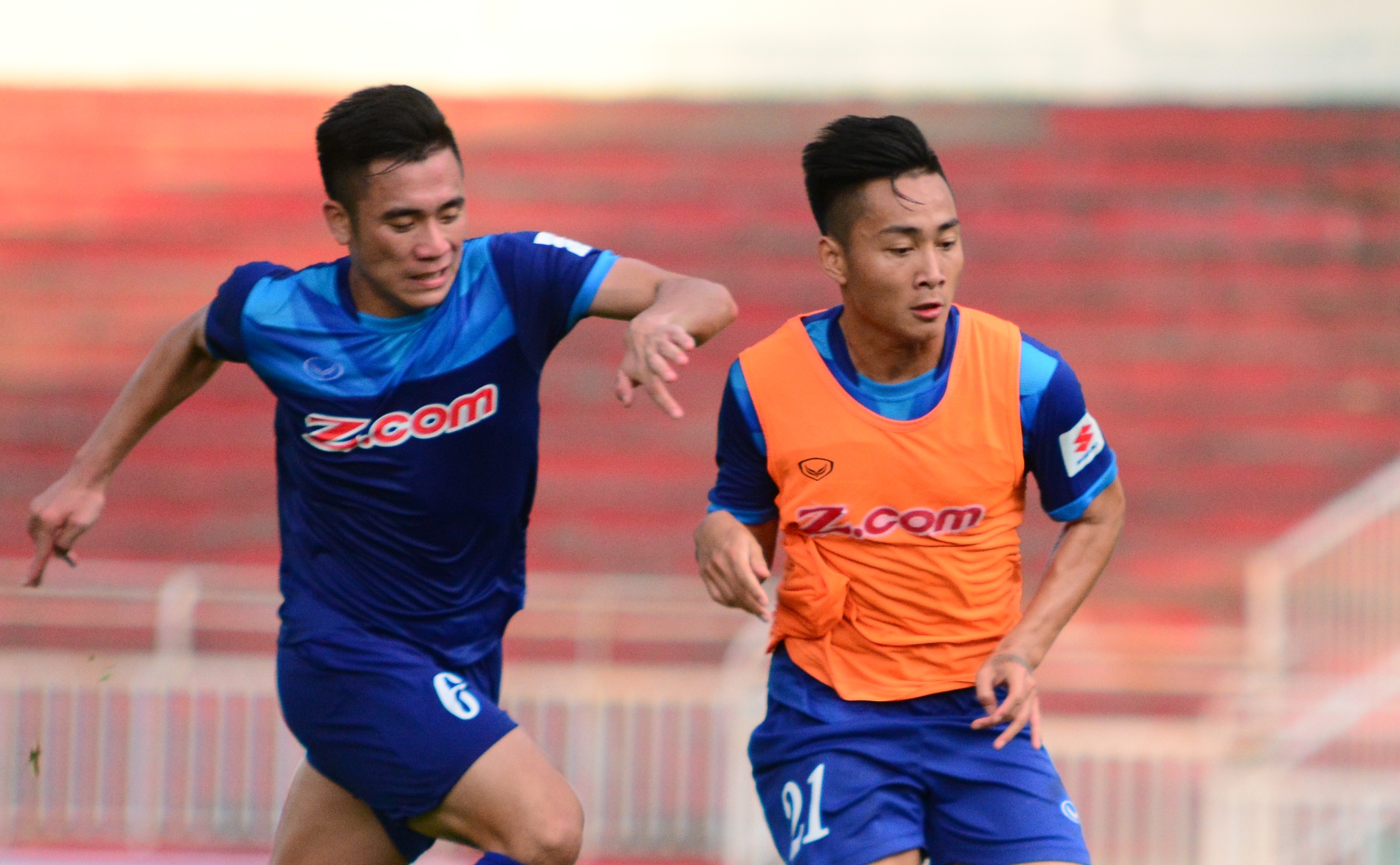 Cong Phuong, Tuan Tai an y tren hang cong U23 Viet Nam hinh anh