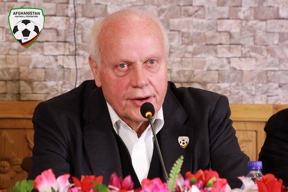 Doi thu tuyen Viet Nam bo nhiem HLV tung du World Cup hinh anh