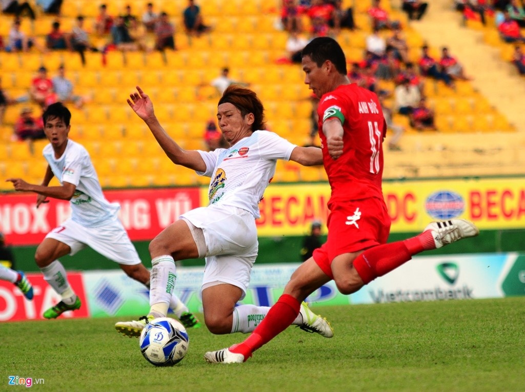 Tran Binh Duong - HAGL chieu 19/2 anh 1