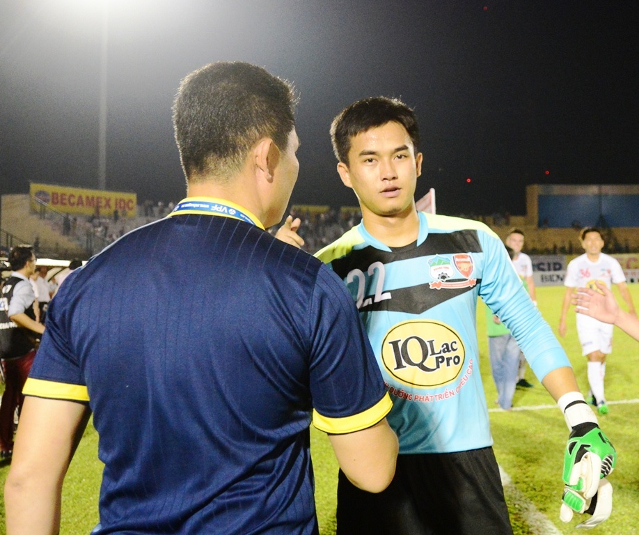 HLV HAGL khen ngợi học trò ảnh 1 HLV HAGL khen ngoi hoc tro anh 1