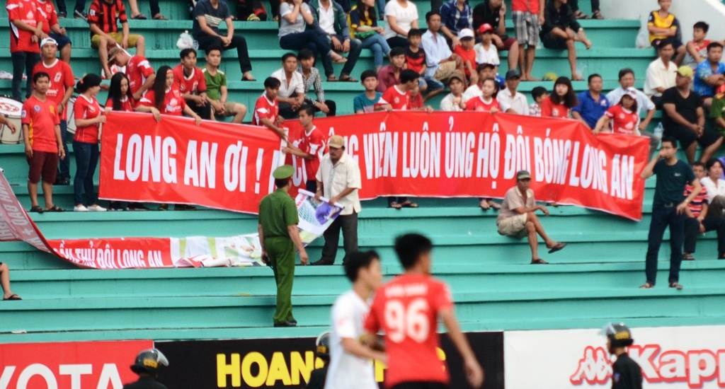 CDV Long An ung ho bau Nhiem anh 3