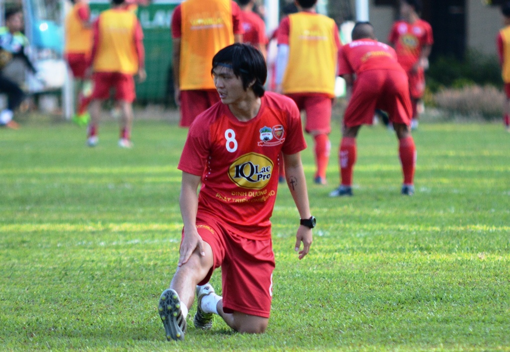 Tuan Anh tap luyen cung HAGL anh 3