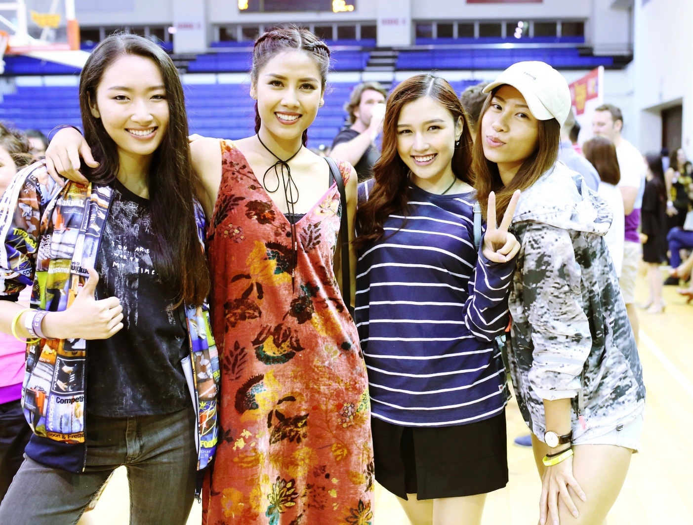 Nguoi dep co vu Saigon Heat anh 1