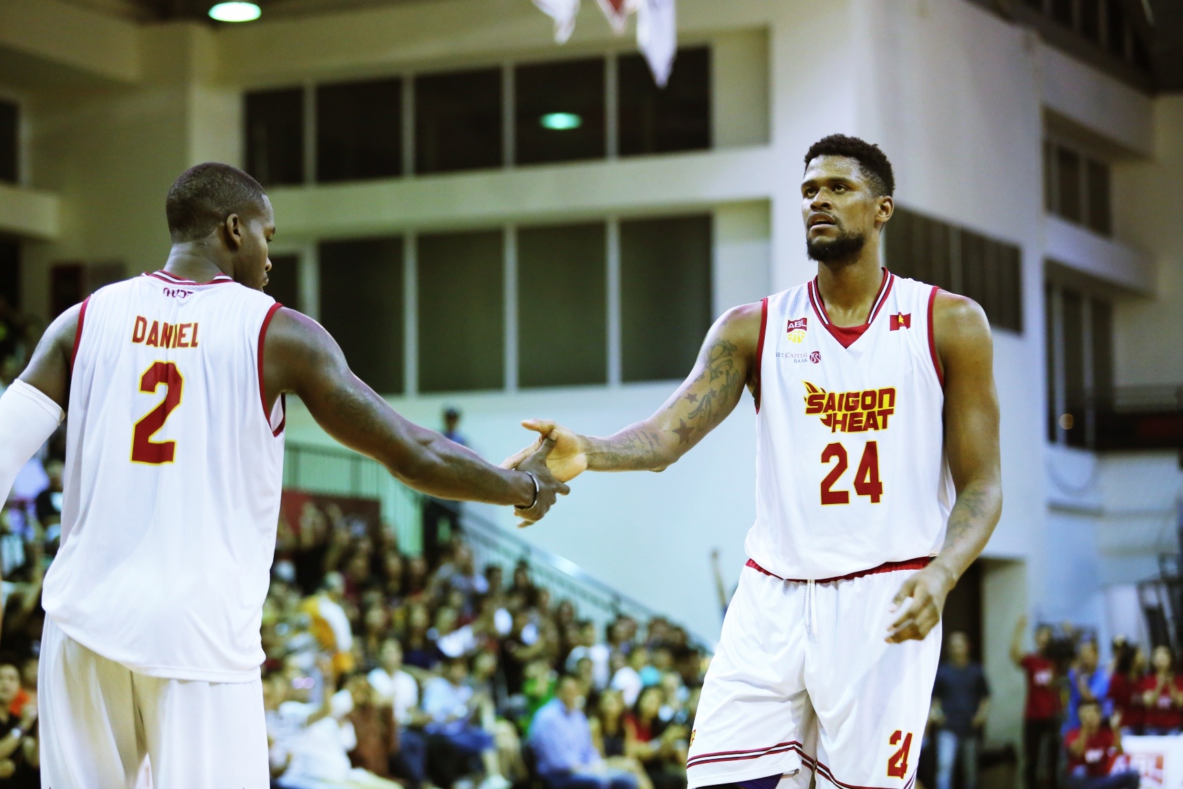 Nguoi dep co vu Saigon Heat anh 8