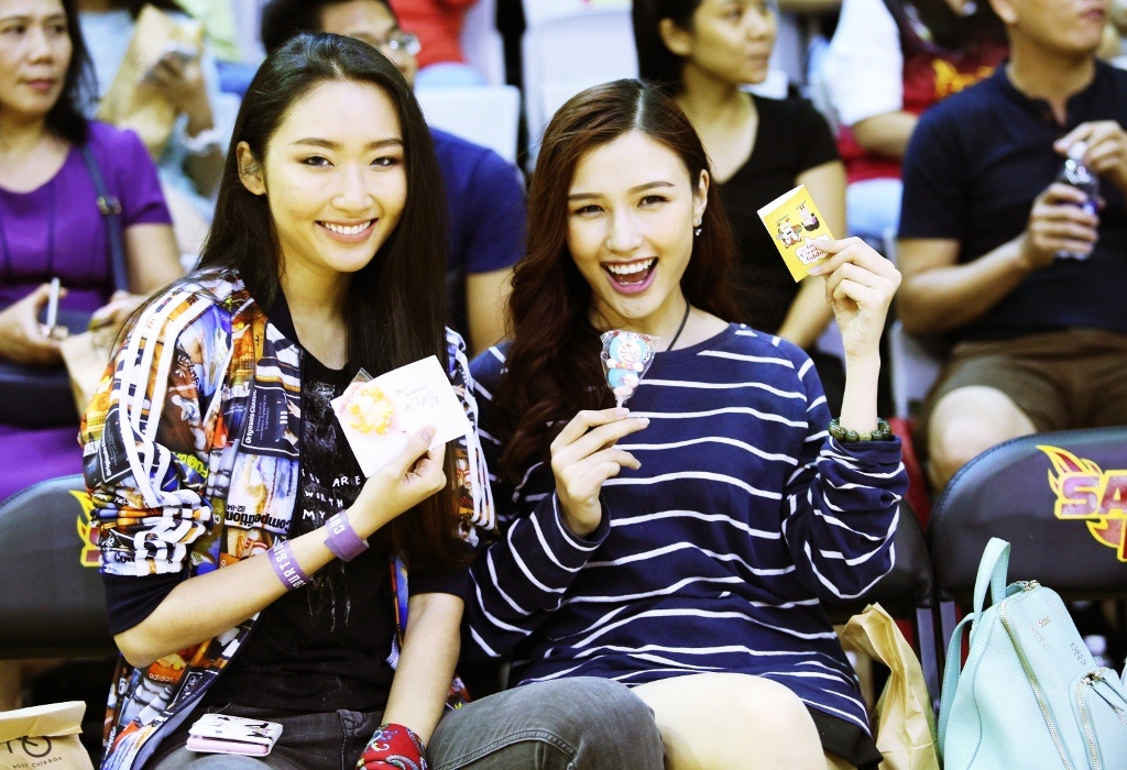 Nguoi mau, hoa hau het minh co vu cho Saigon Heat hinh anh