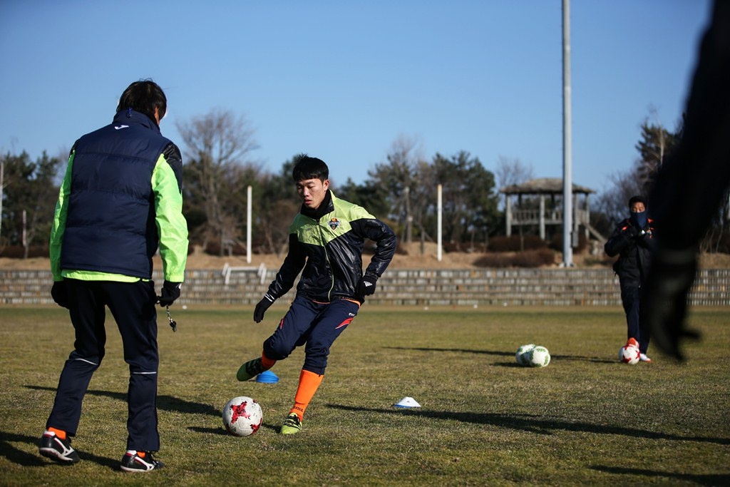 Xuân Trường về hội quân cùng ĐTVN ảnh 1 Xuan Truong ve hoi quan cung DTVN anh 1