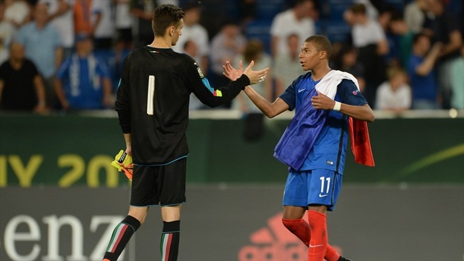 Cac doi thu cua U20 Viet Nam anh 1