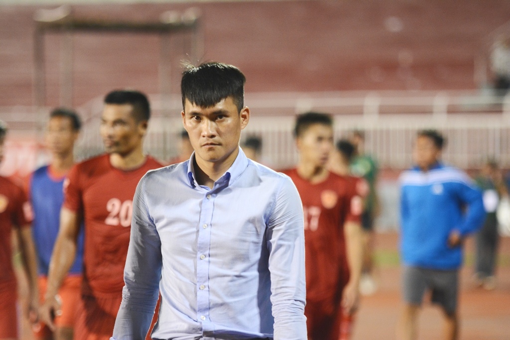 Cong Vinh buon ba chao khan gia khi CLB TP.HCM thua tran hinh anh