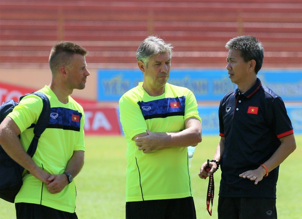 U20 Việt Nam tập thể lực sáng 24/3 ảnh 2 U20 Viet Nam tap the luc sang 24/3 anh 2