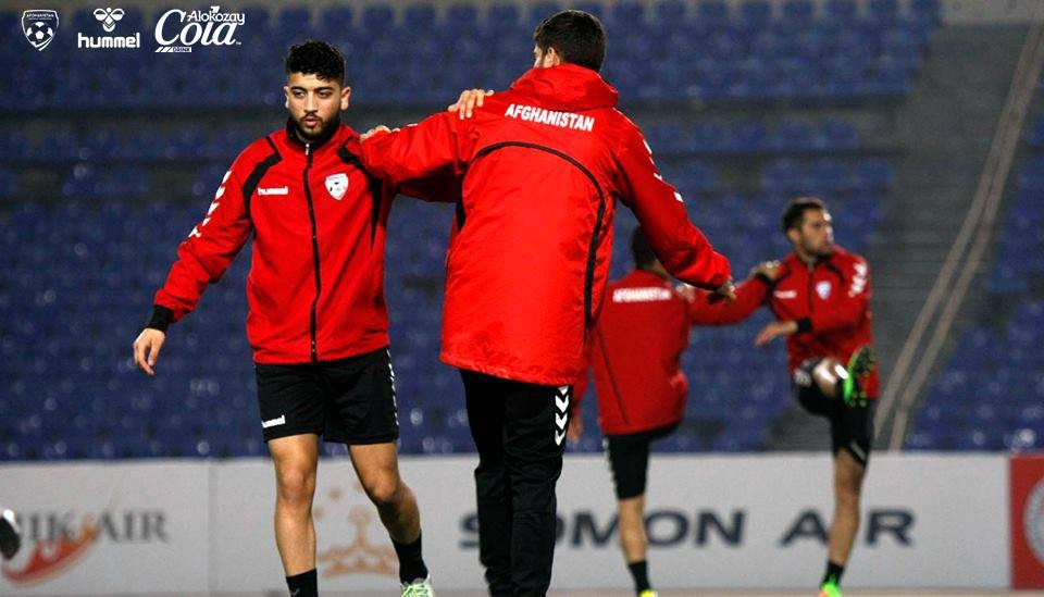 Afghanistan chuan bi cho tran gap Viet Nam anh 2