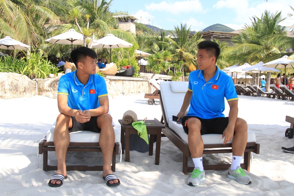 U20 Viet Nam nghi tap sang 20/4 anh 7