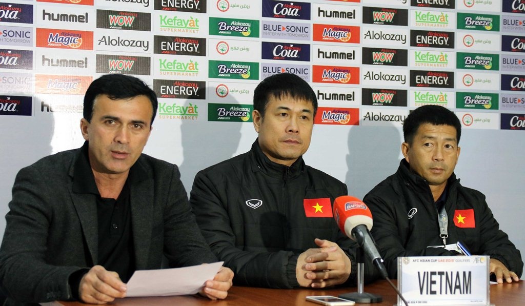 HLV Huu Thang hai long voi tran hoa truoc Afghanistan hinh anh