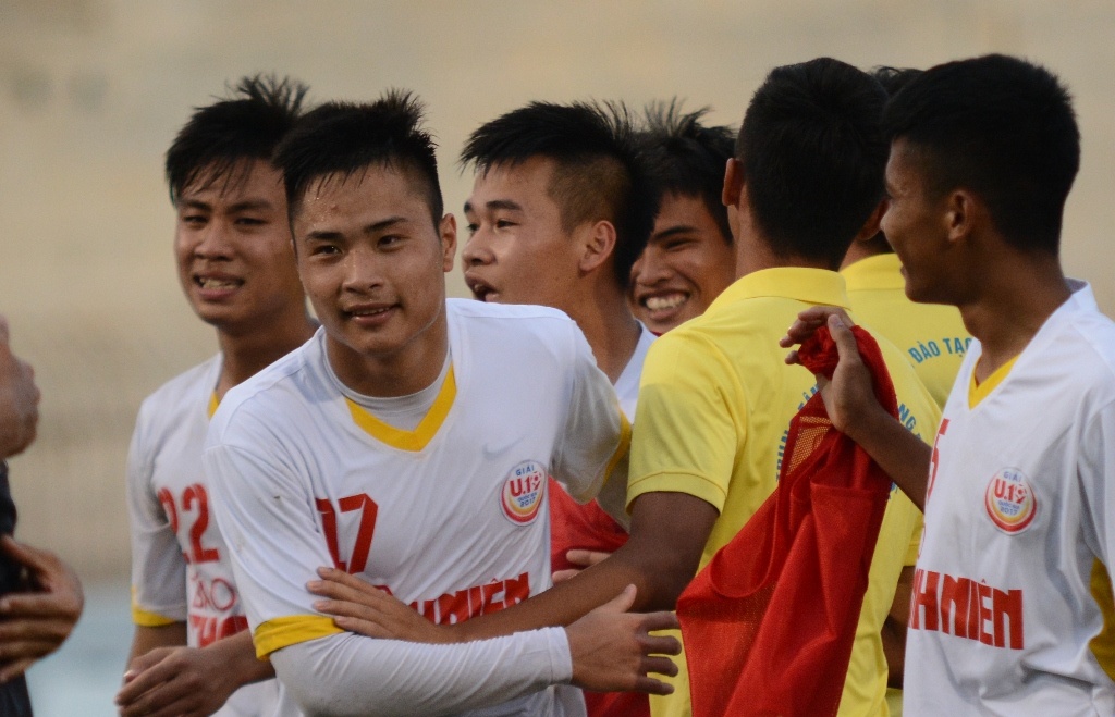 Co chi vien tu U20, Ha Noi nguoc dong vo dich U19 quoc gia hinh anh