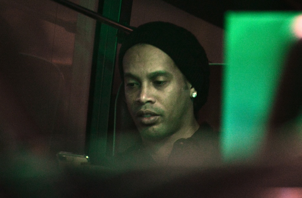 Ronaldinho don Cup Champions League anh 1