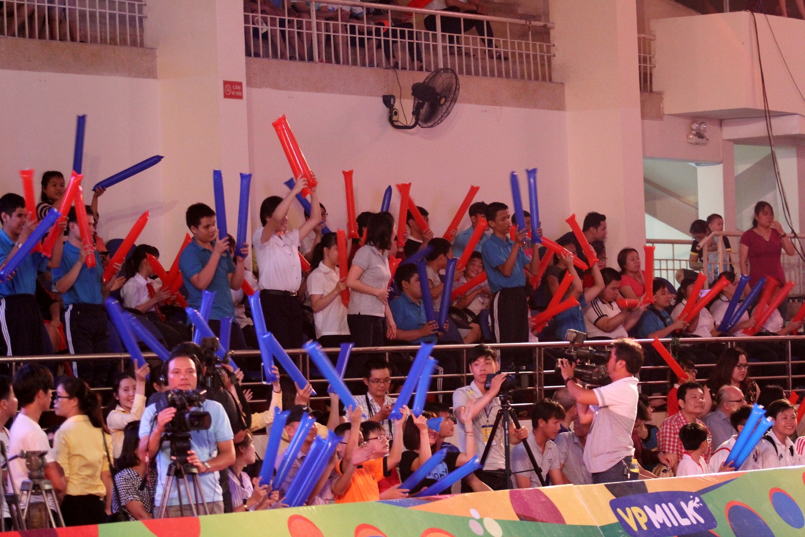 Cong Phuong lam thu mon anh 5