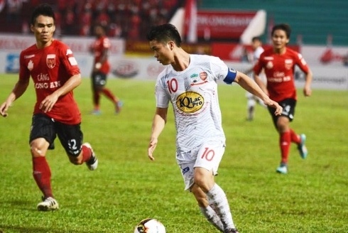 Sieu pham cua Cong Phuong vao top 10 ban thang dep luot di V.League hinh anh