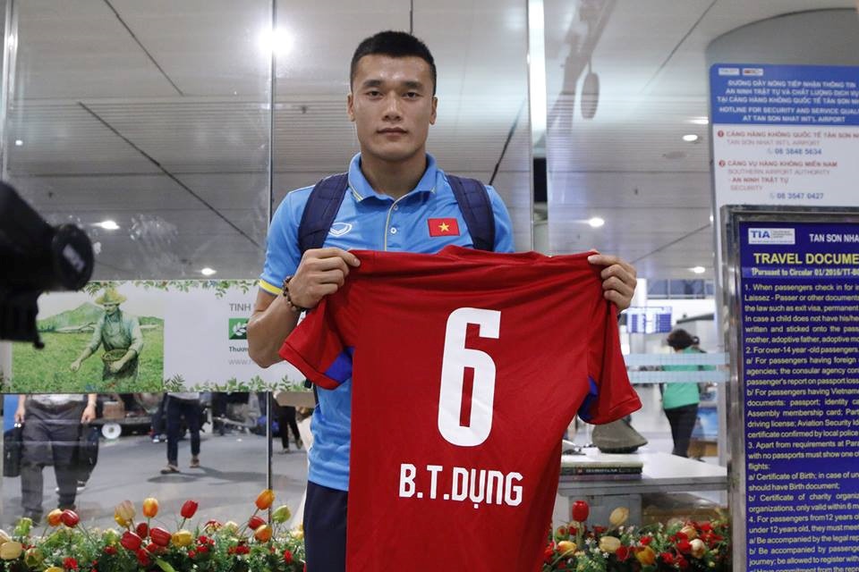 Thủ môn Bùi Tiến Dụng chơi xuất sắc ảnh 1 Thu mon Bui Tien Dung choi xuat sac anh 1
