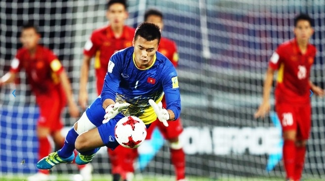'Nguoi nhen' Tien Dung giup U20 Viet Nam lam nen lich su hinh anh