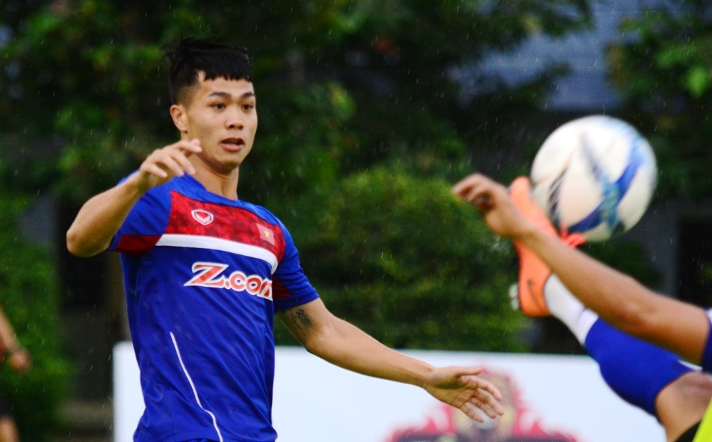 Tuyen Viet Nam tap chieu 6/6 anh 2