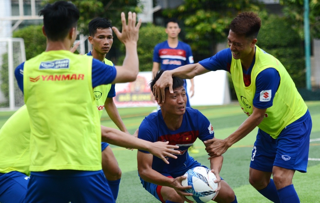 Tuyen Viet Nam tap chieu 7/6 anh 1