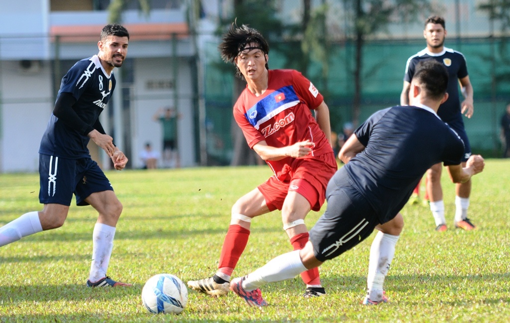 Tuyen Viet Nam thua TP.HCM 2-3 anh 7