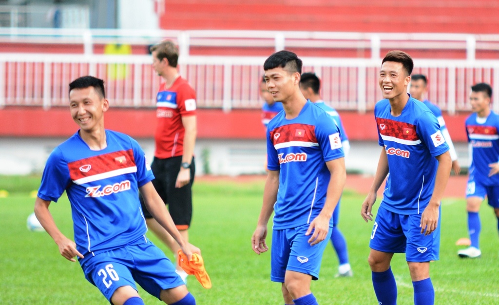 Tuyen Viet Nam tap chieu 11/6 anh 3