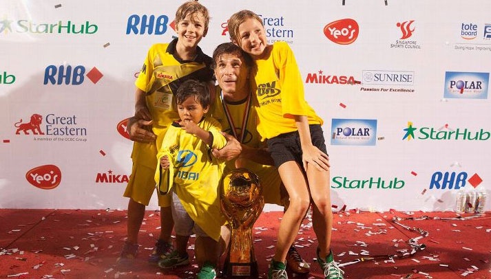 Dong Nam A dung cau thu nhap tich anh 1