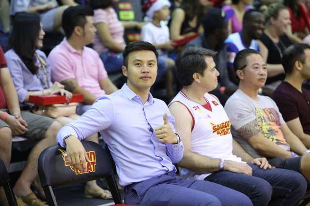 Le Dang Khoa khong muon dung bong ro de khuech truong kinh doanh hinh anh