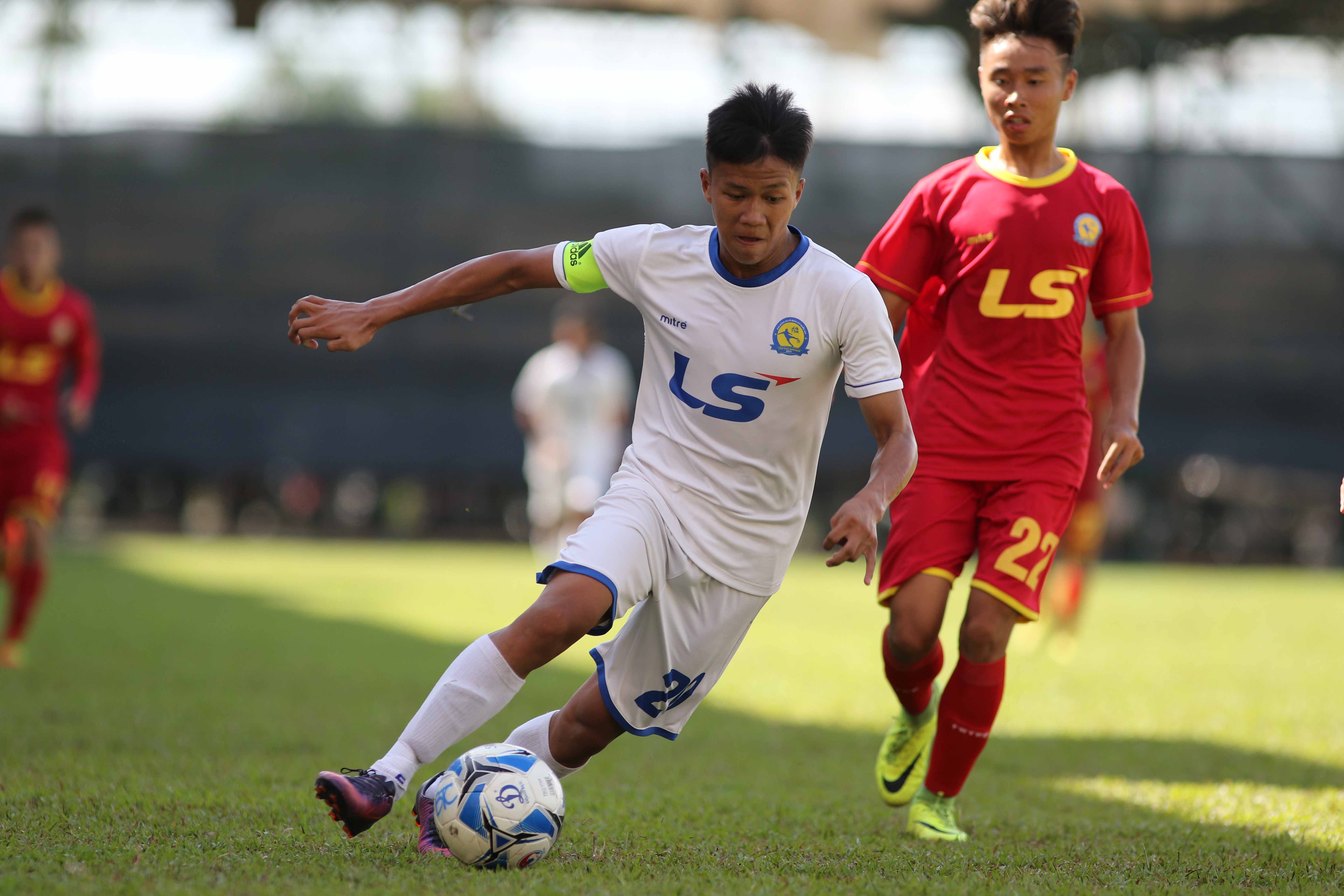 HLV bi duoi, U17 HAGL van danh bai U17 Ha Noi hinh anh