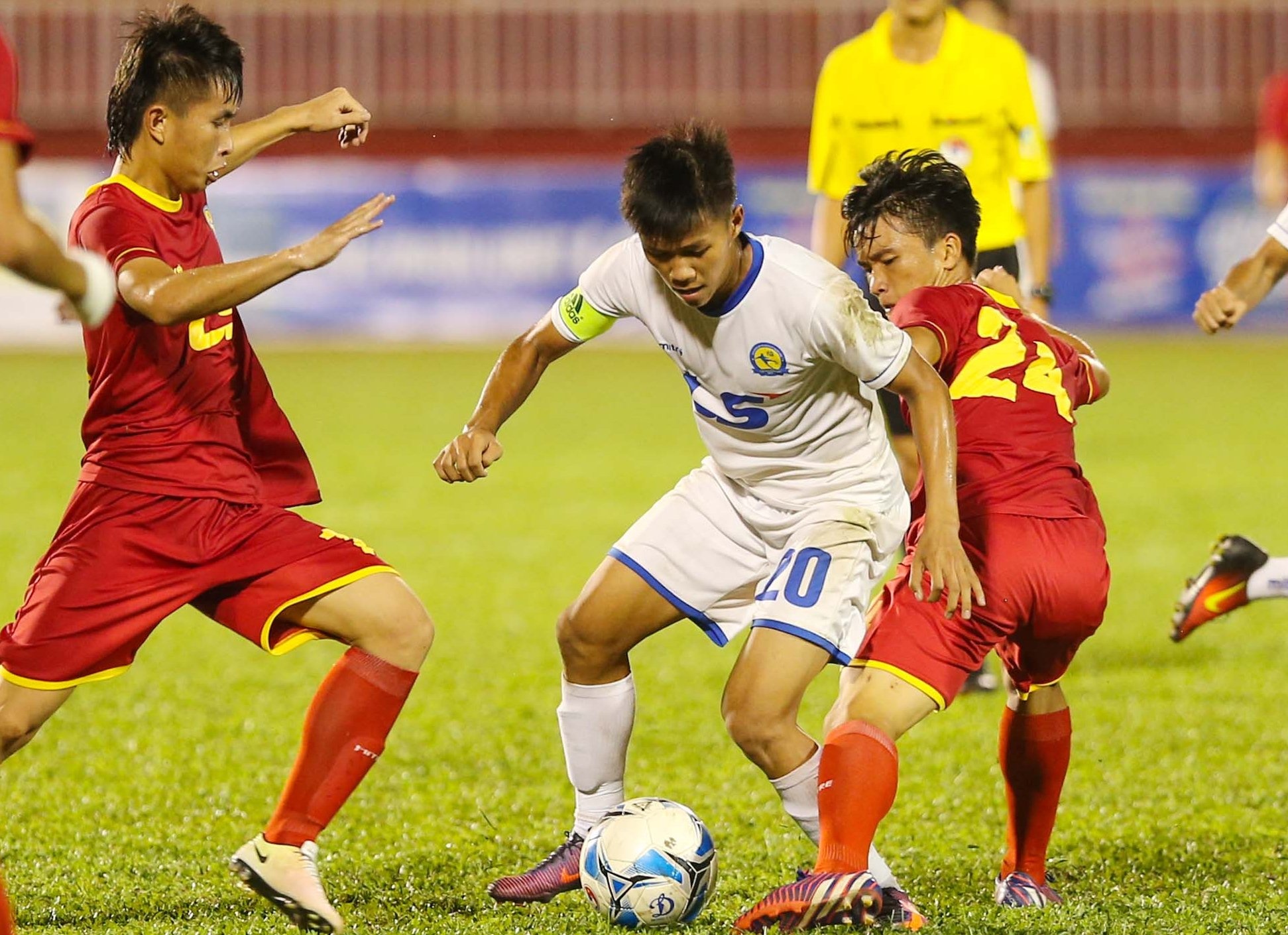 Thang HAGL 3-0, Viettel vao chung ket U17 quoc gia hinh anh