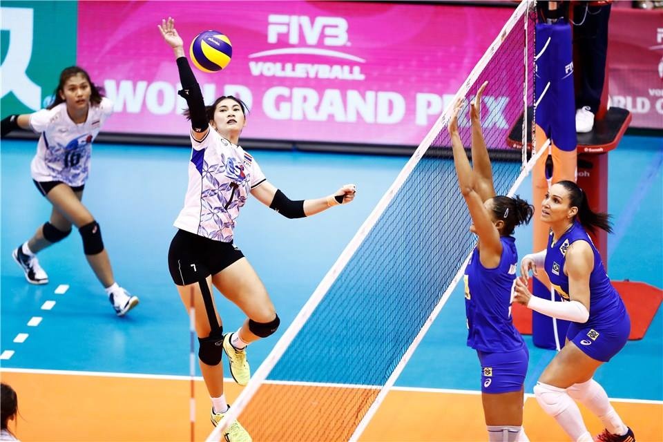 Bong chuyen nu Thai Lan danh bai doi 2 lan vo dich Olympic hinh anh